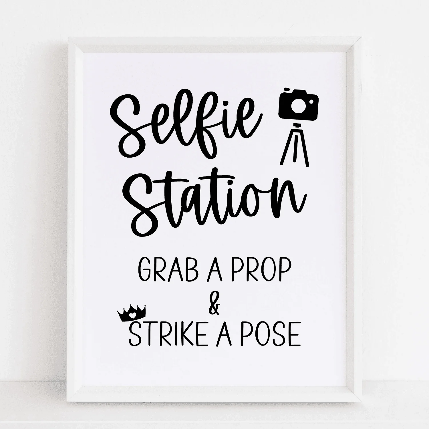 Selfie Station Sign Classic Modern MOH