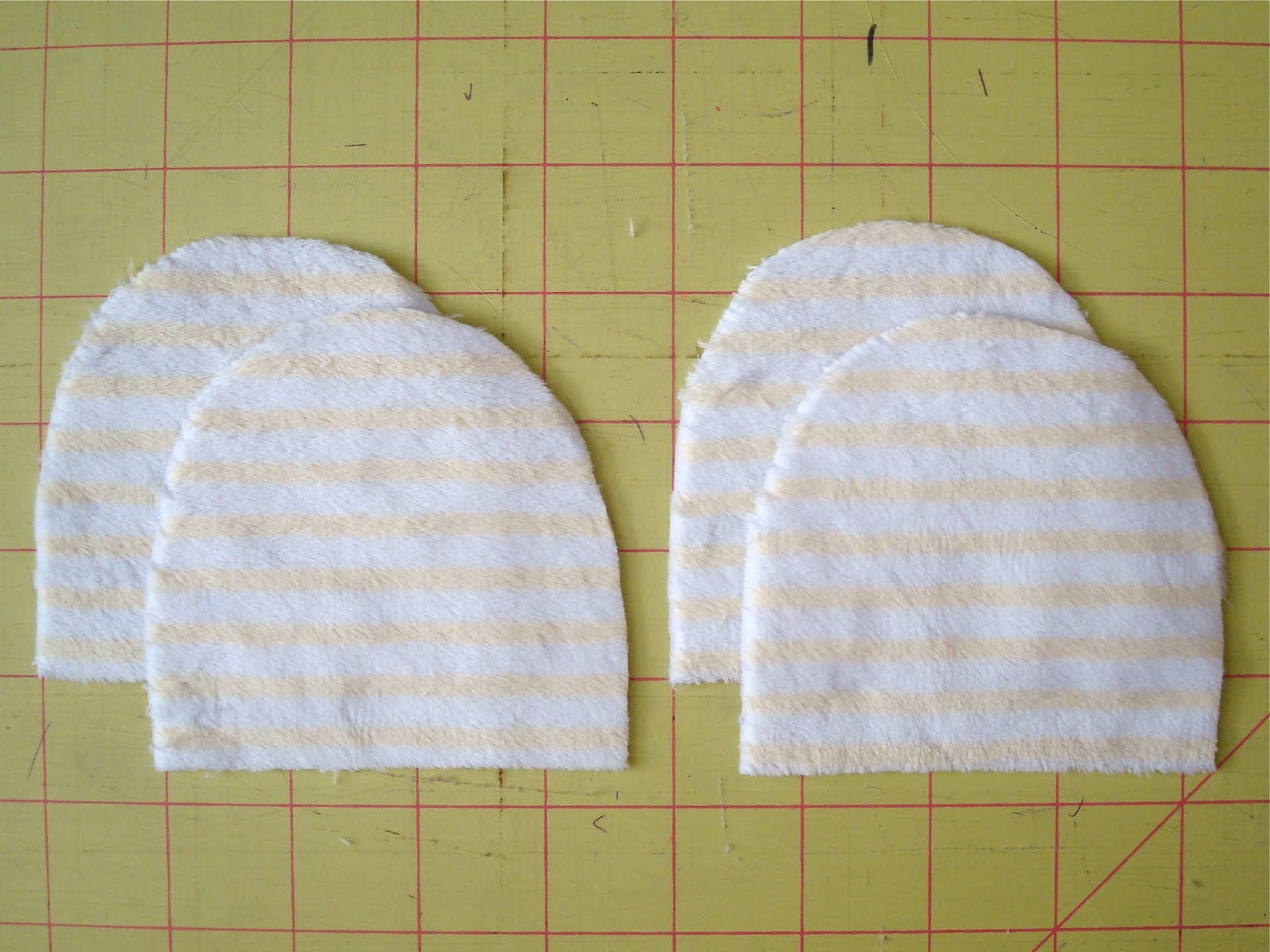 Speckled Owl Studio Tutorial Baby Mittens